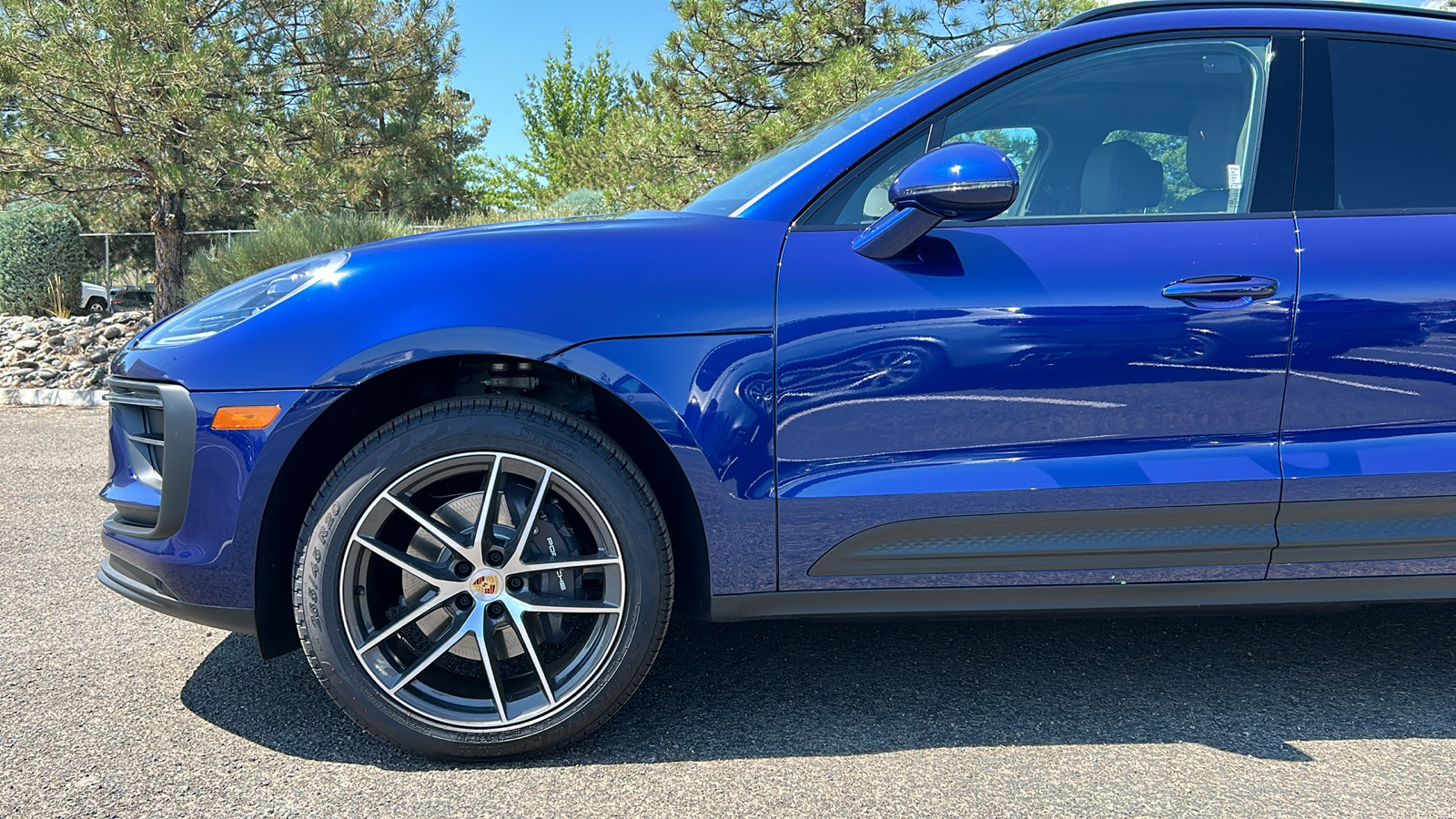 2024 Porsche Macan  2