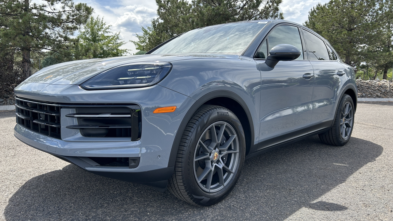 2024 Porsche Cayenne  1