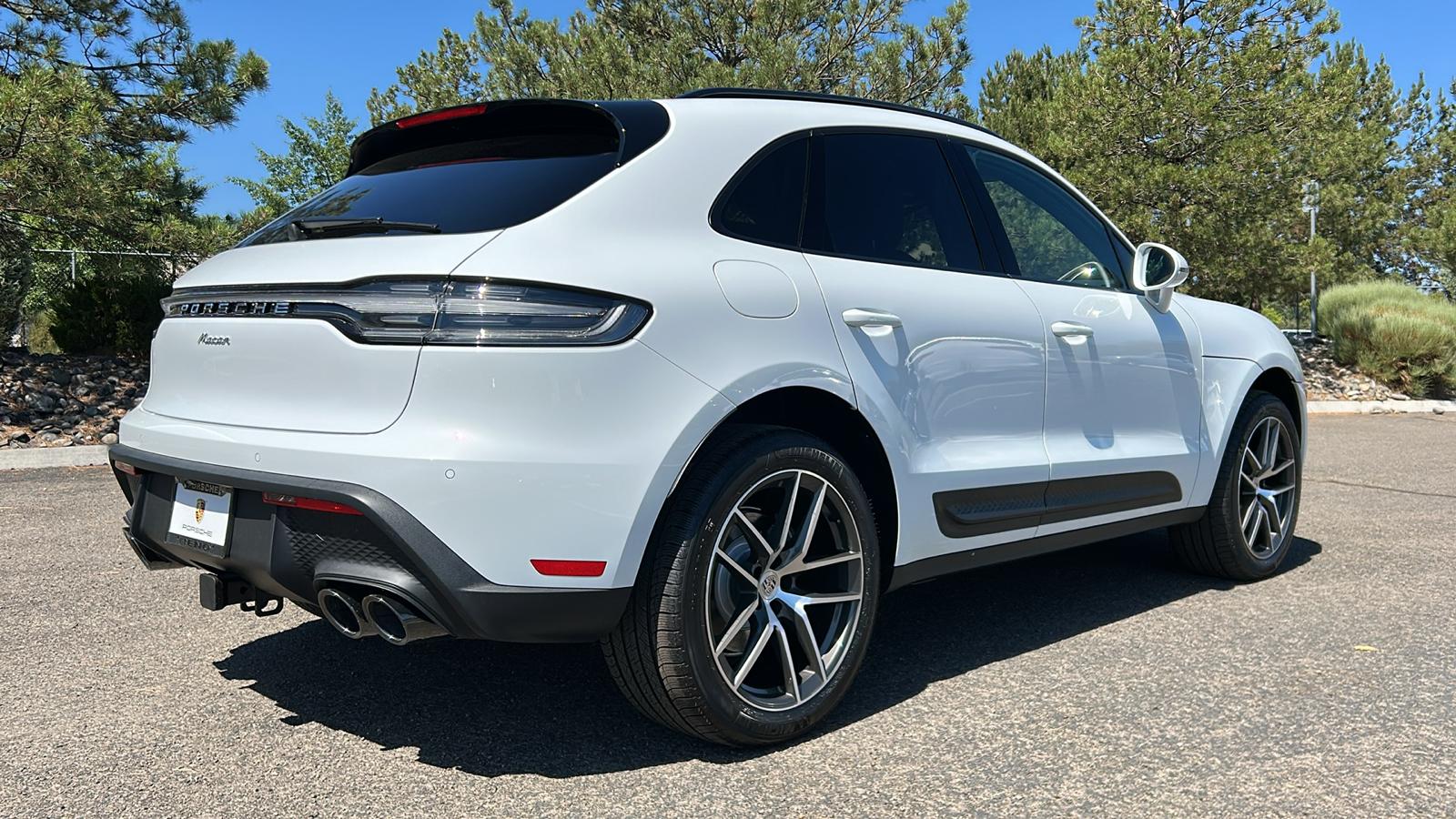 2024 Porsche Macan  5