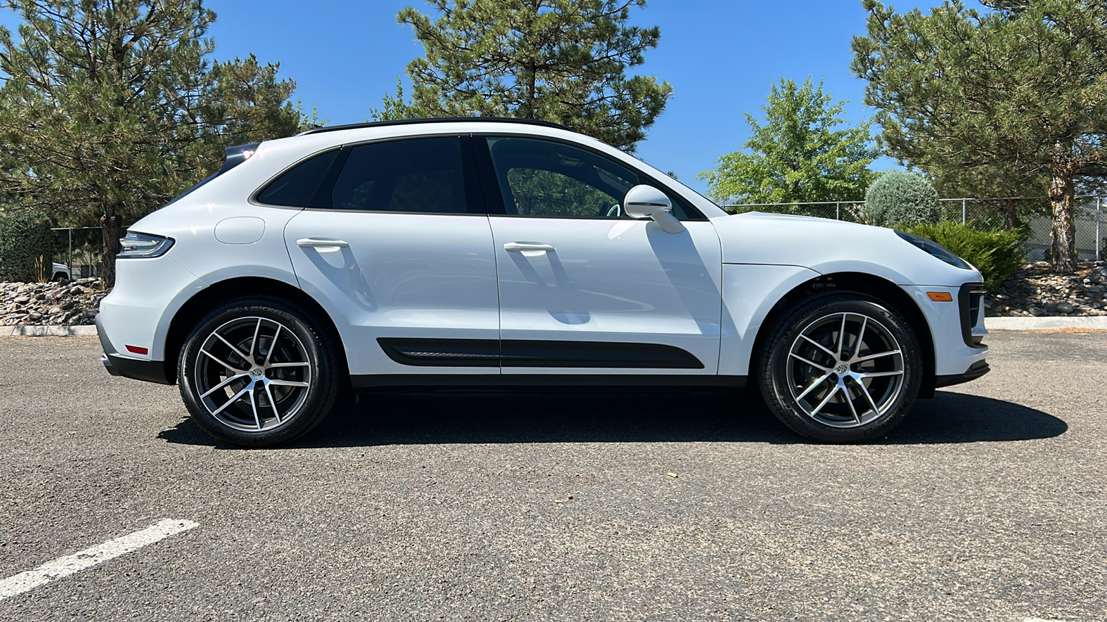 2024 Porsche Macan  9