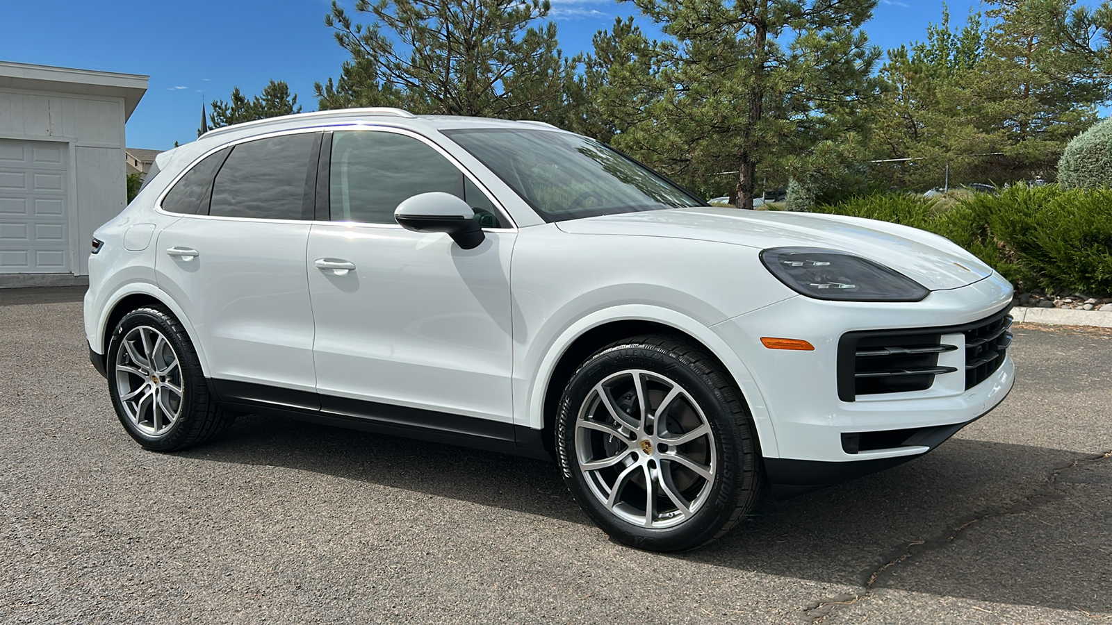 2024 Porsche Cayenne  8