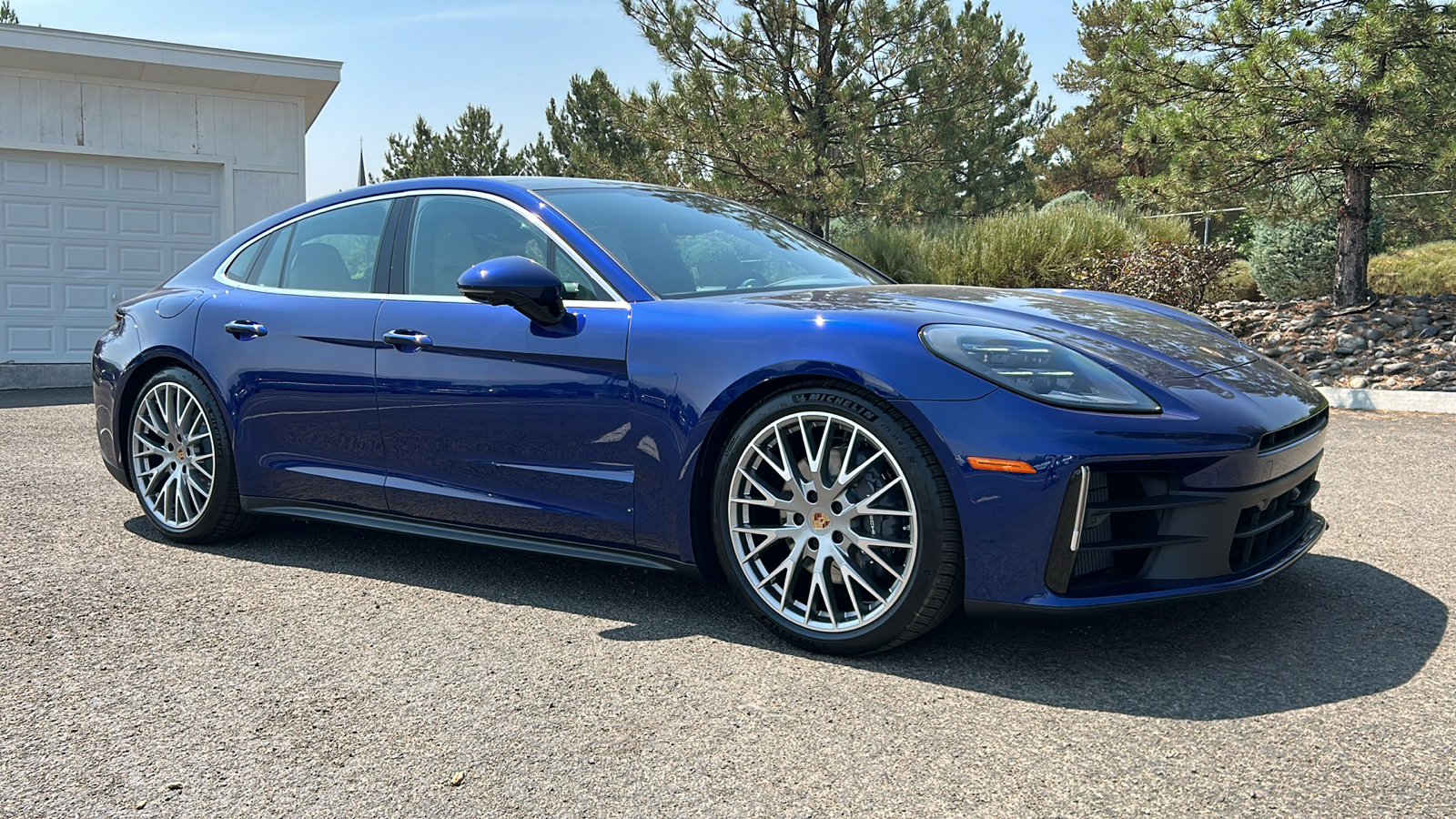 2024 Porsche Panamera 4 8