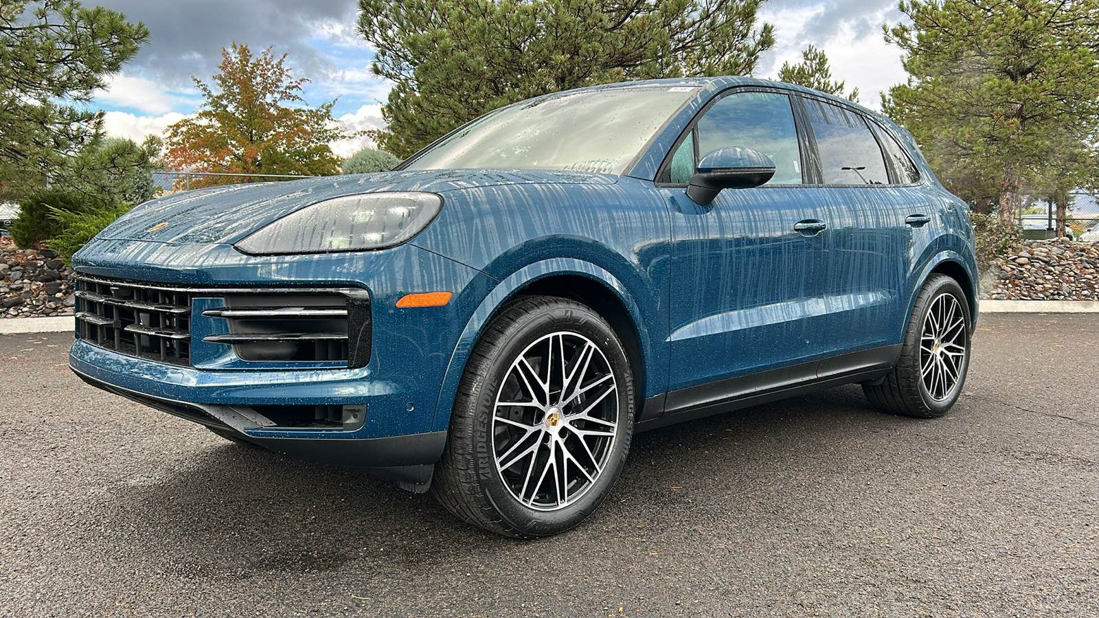 2024 Porsche Cayenne  1