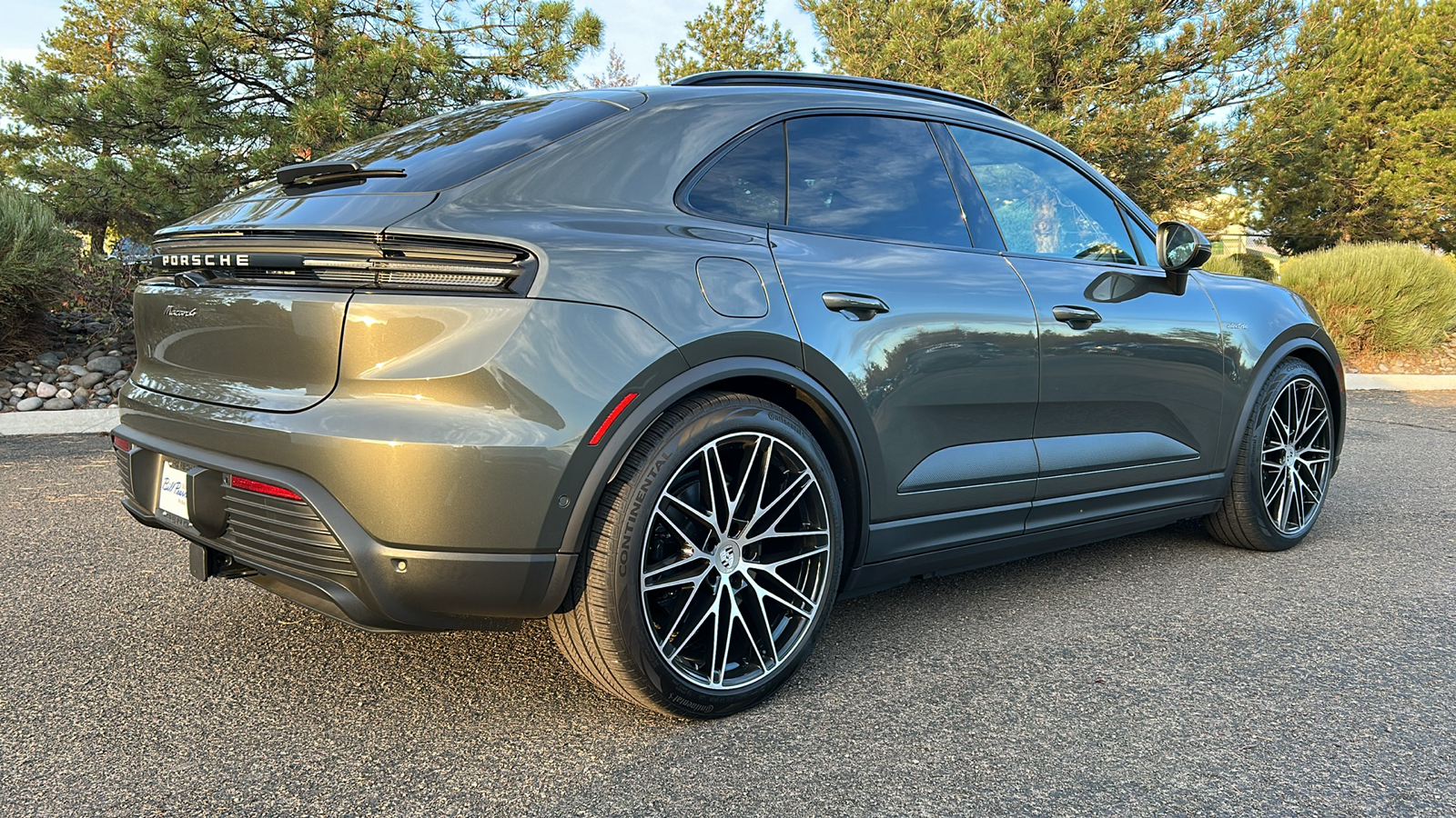 2024 Porsche Macan Electric 4 5