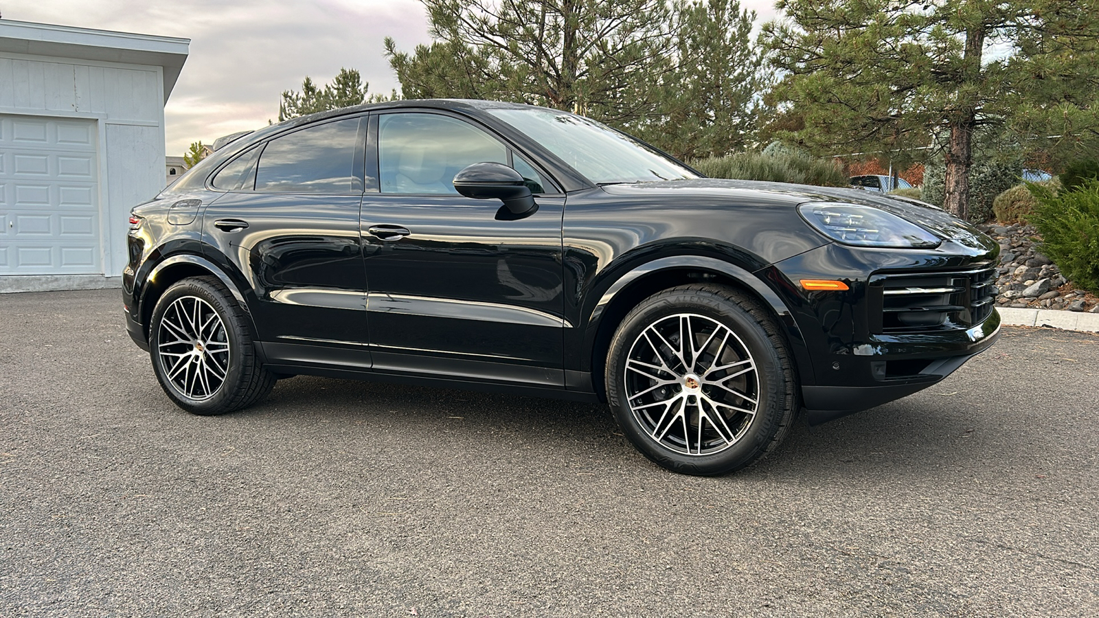 2025 Porsche Cayenne  8