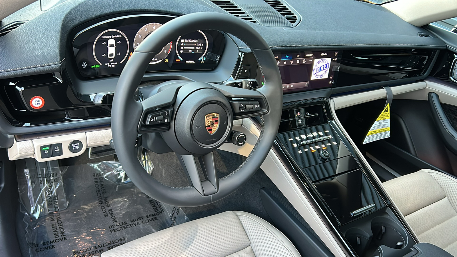 2025 Porsche Panamera 4 13