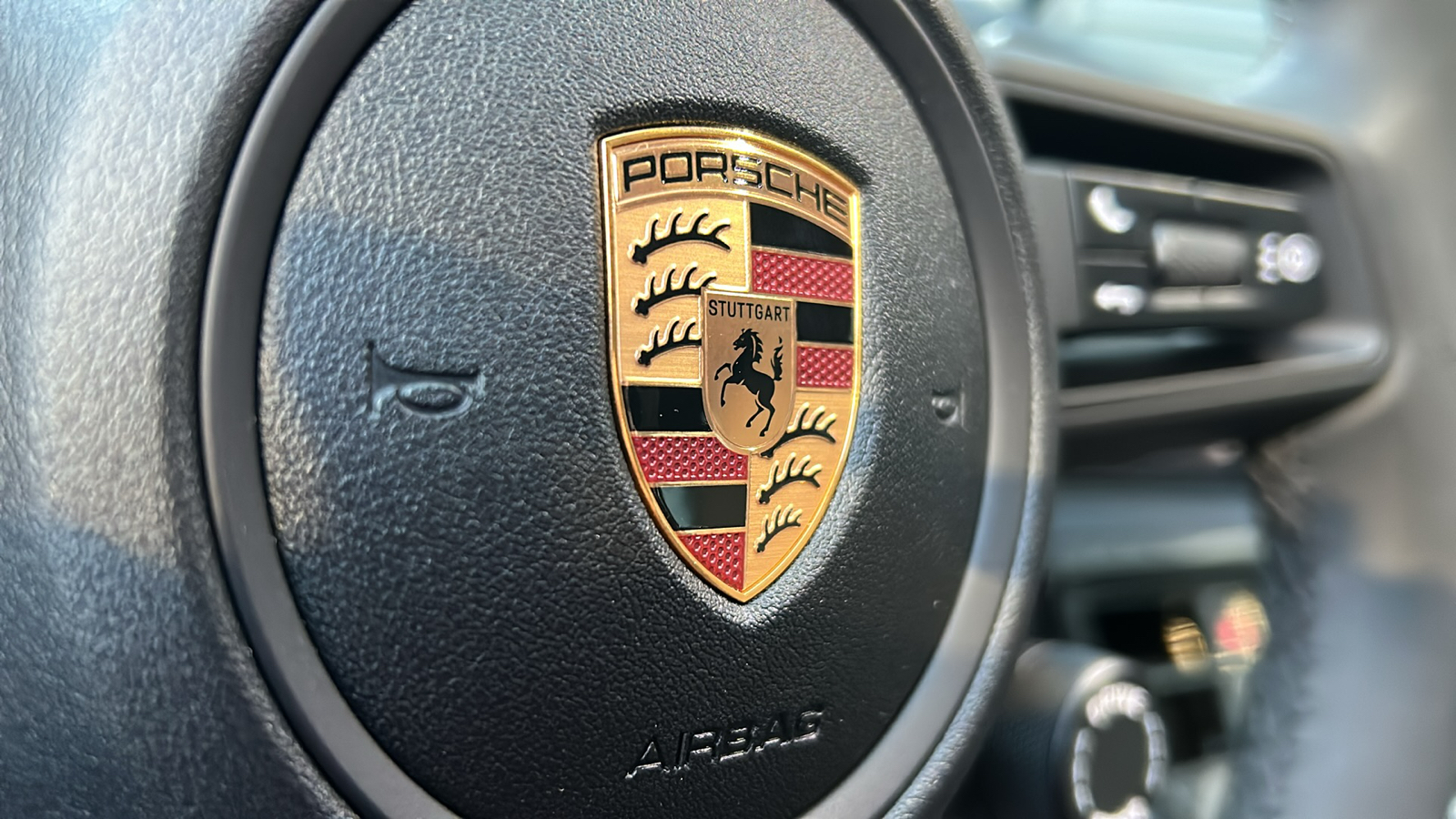 2025 Porsche Panamera 4 20