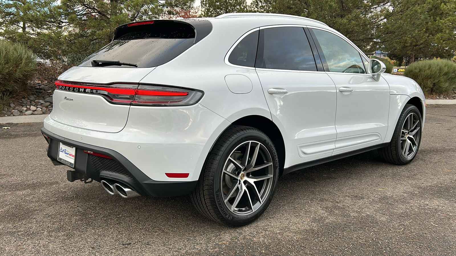 2025 Porsche Macan  5