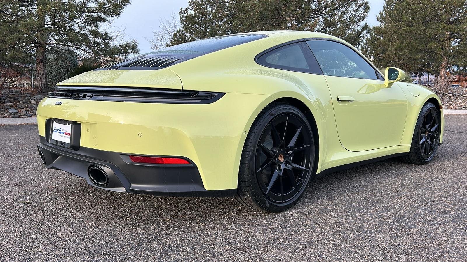 2025 Porsche 911 Carrera 5