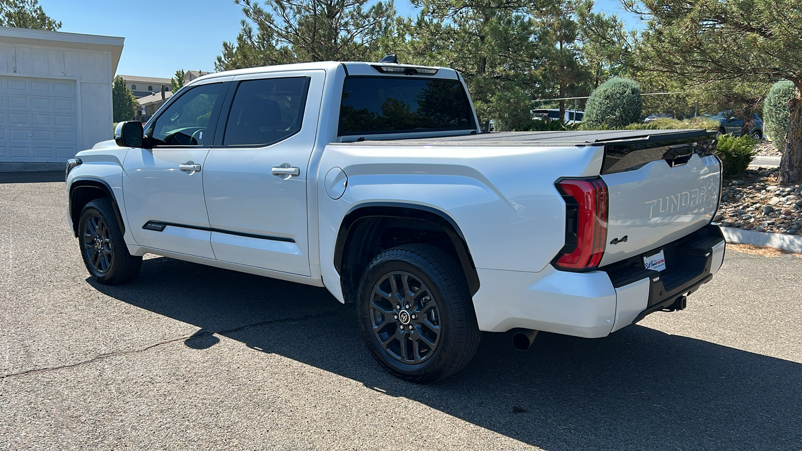 2022 Toyota Tundra 4WD Platinum 9