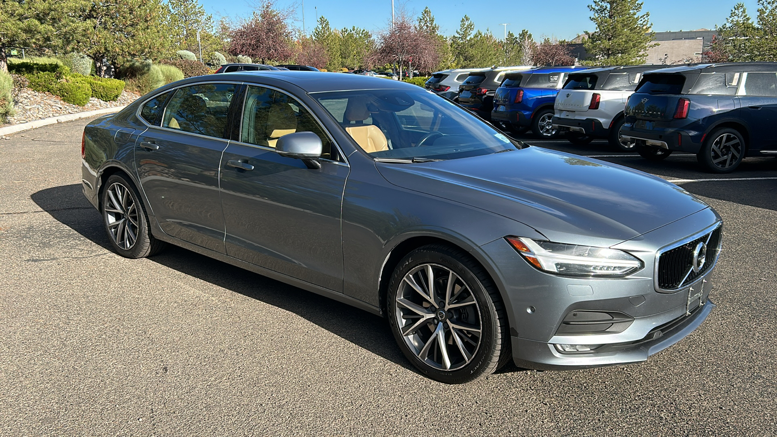 2018 Volvo S90 Momentum 4