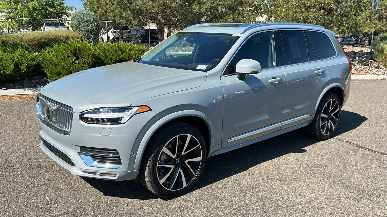 2024 Volvo XC90 Plus Bright Theme 2