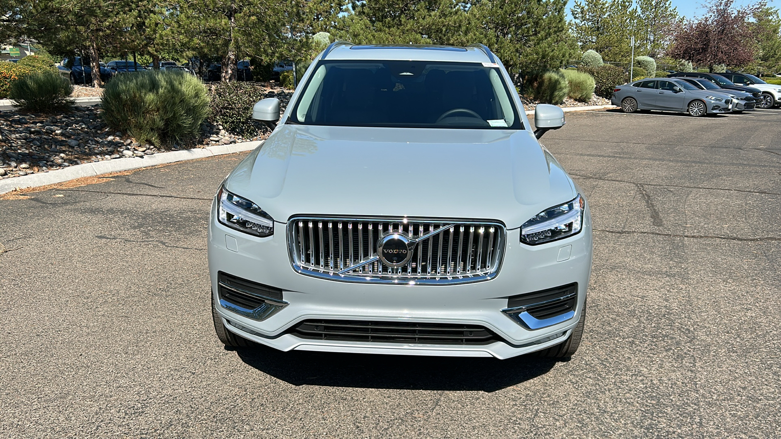 2024 Volvo XC90 Plus Bright Theme 3