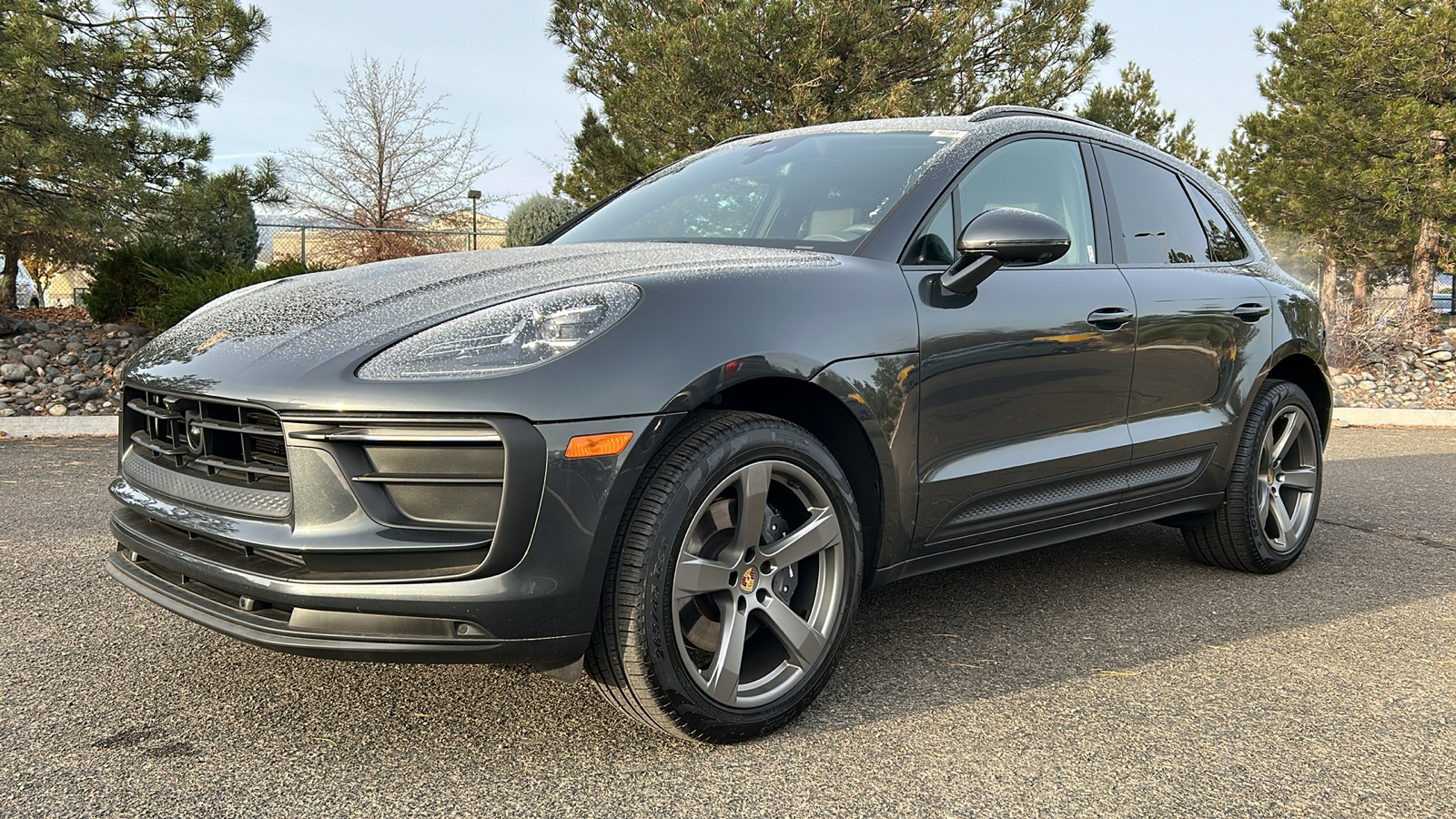 2024 Porsche Macan  2