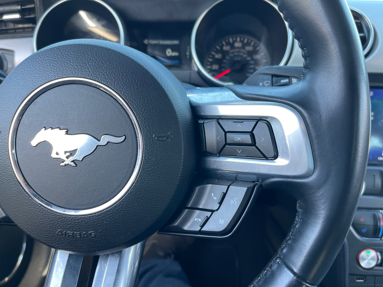 2023 Ford Mustang EcoBoost 16