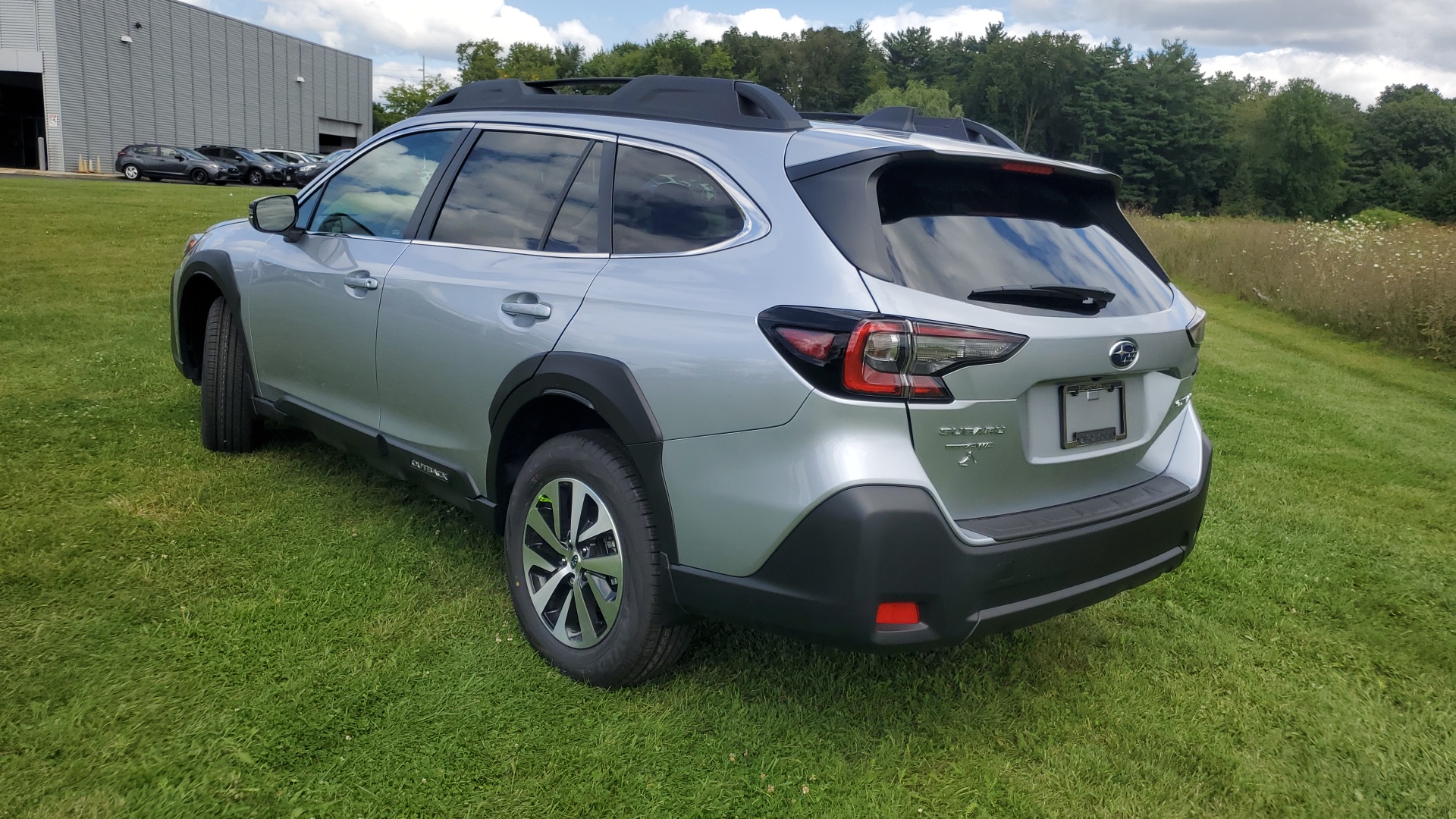 2025 Subaru Outback Premium 32