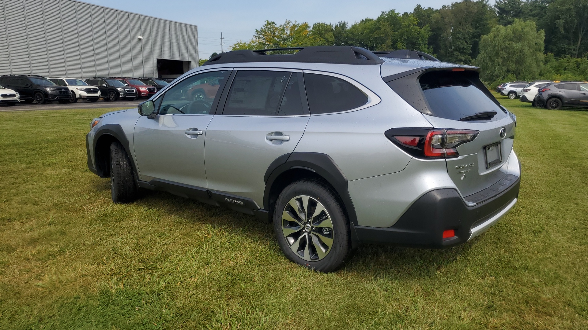 2025 Subaru Outback Limited 34