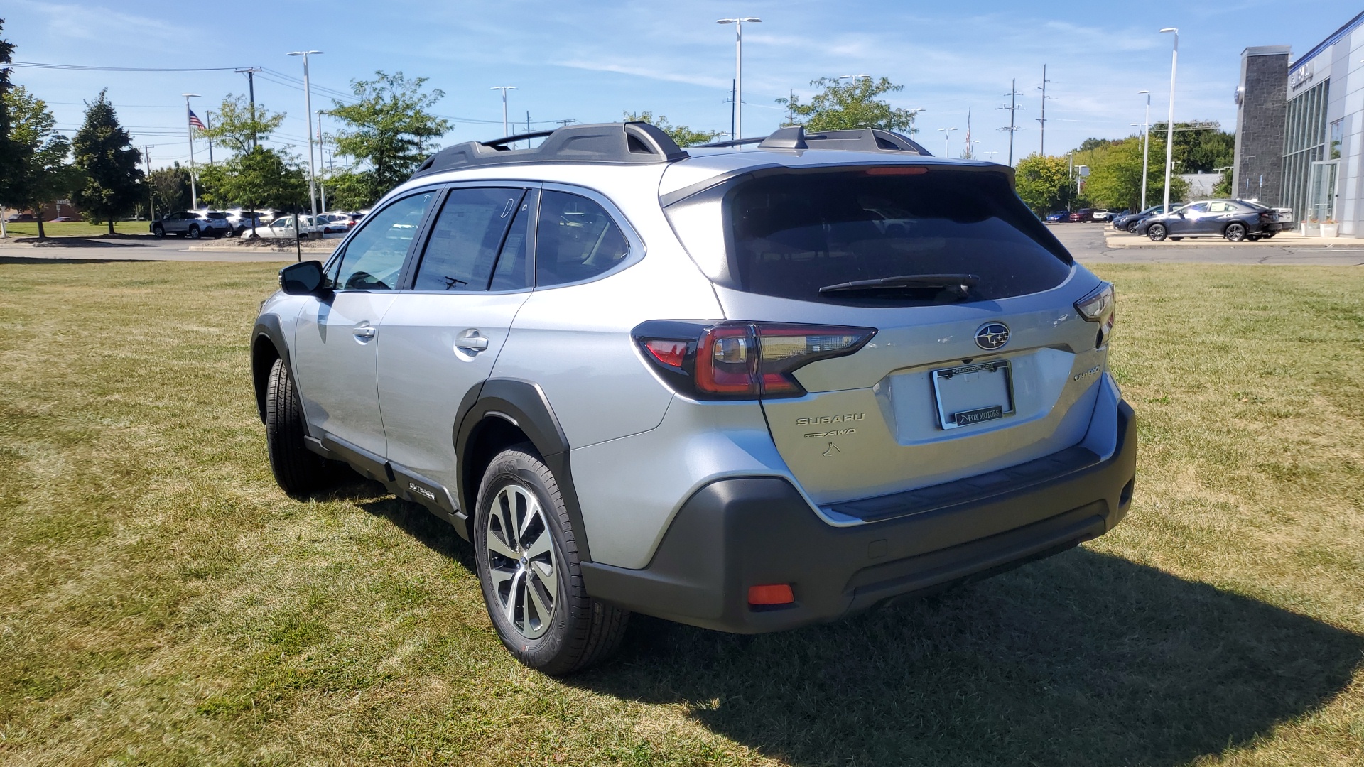 2025 Subaru Outback Premium 3