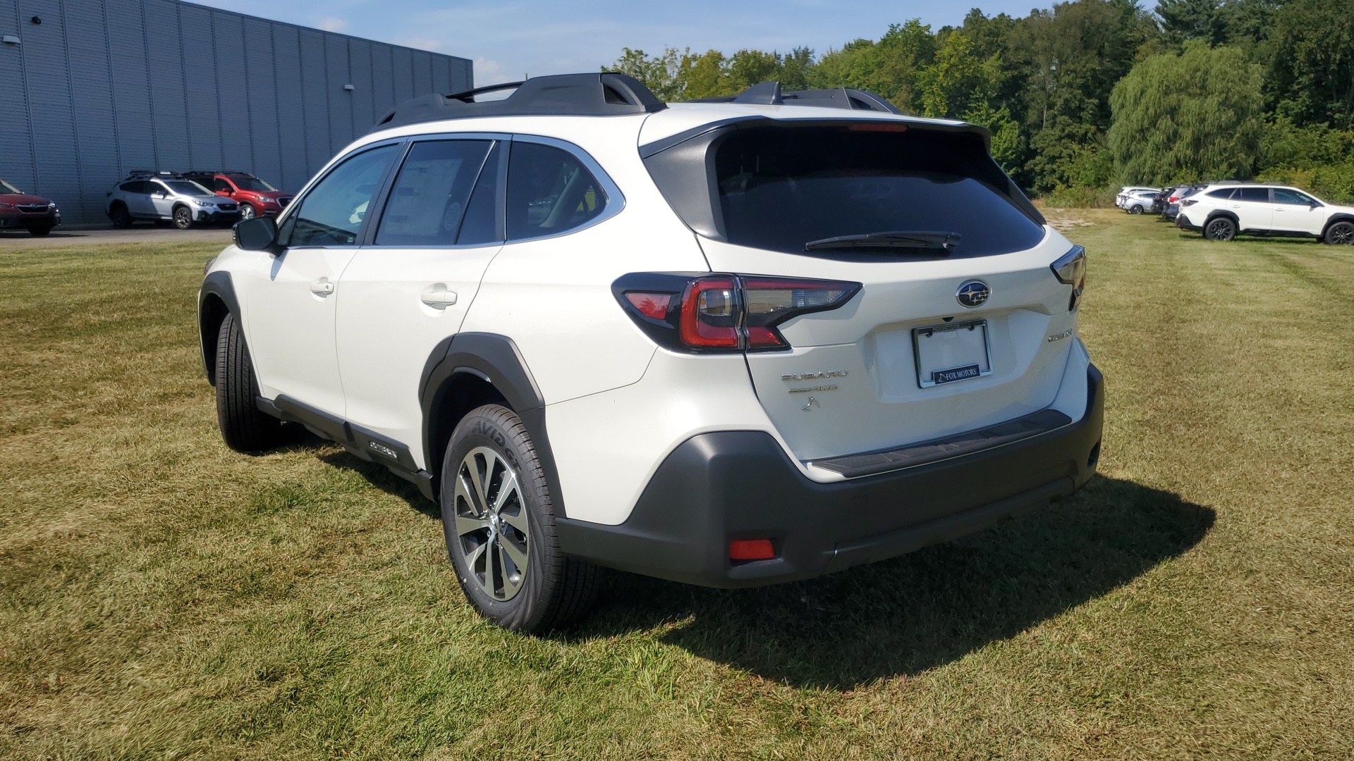 2025 Subaru Outback Premium 32