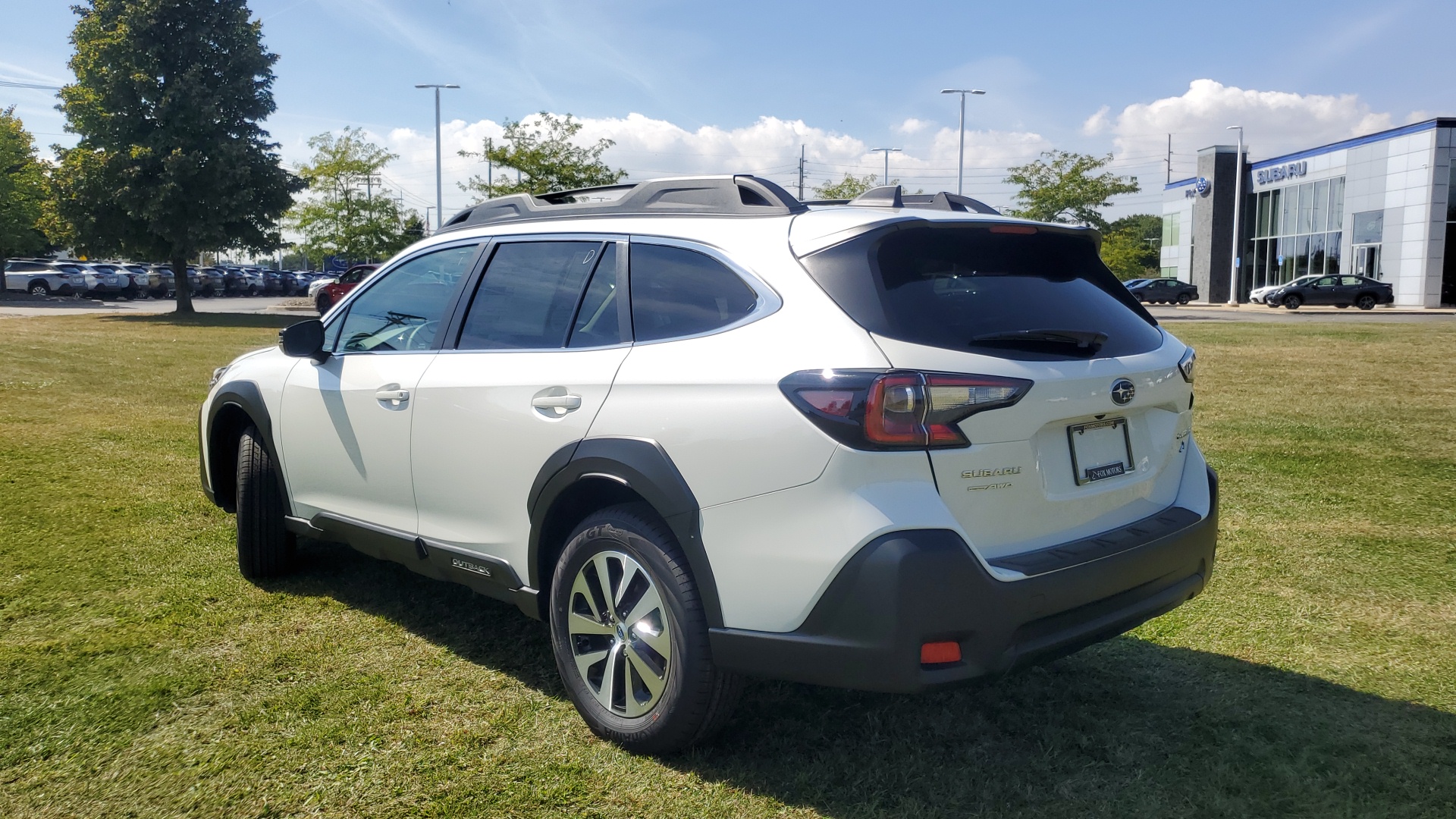 2025 Subaru Outback Premium 3