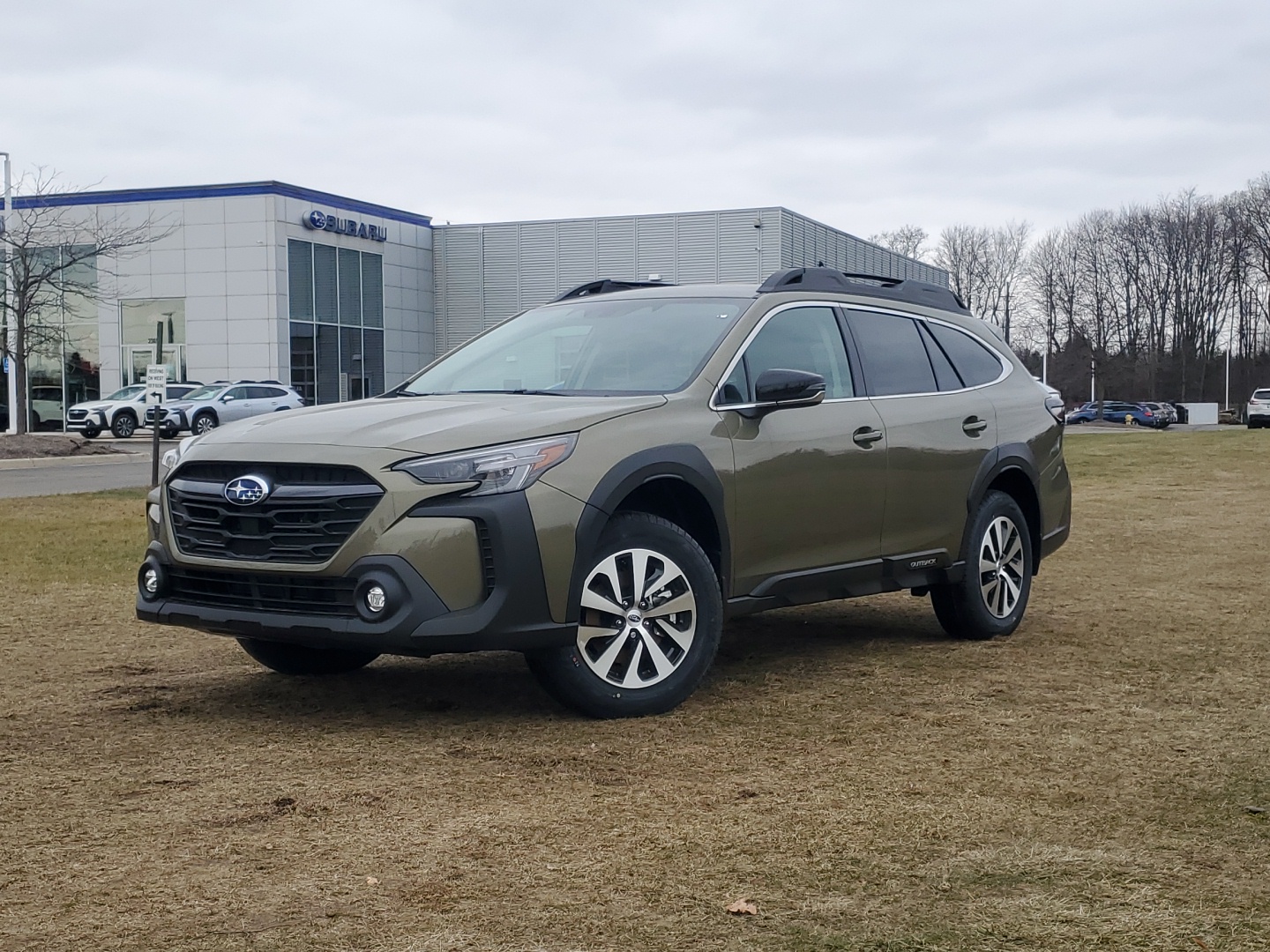 2025 Subaru Outback Premium 1