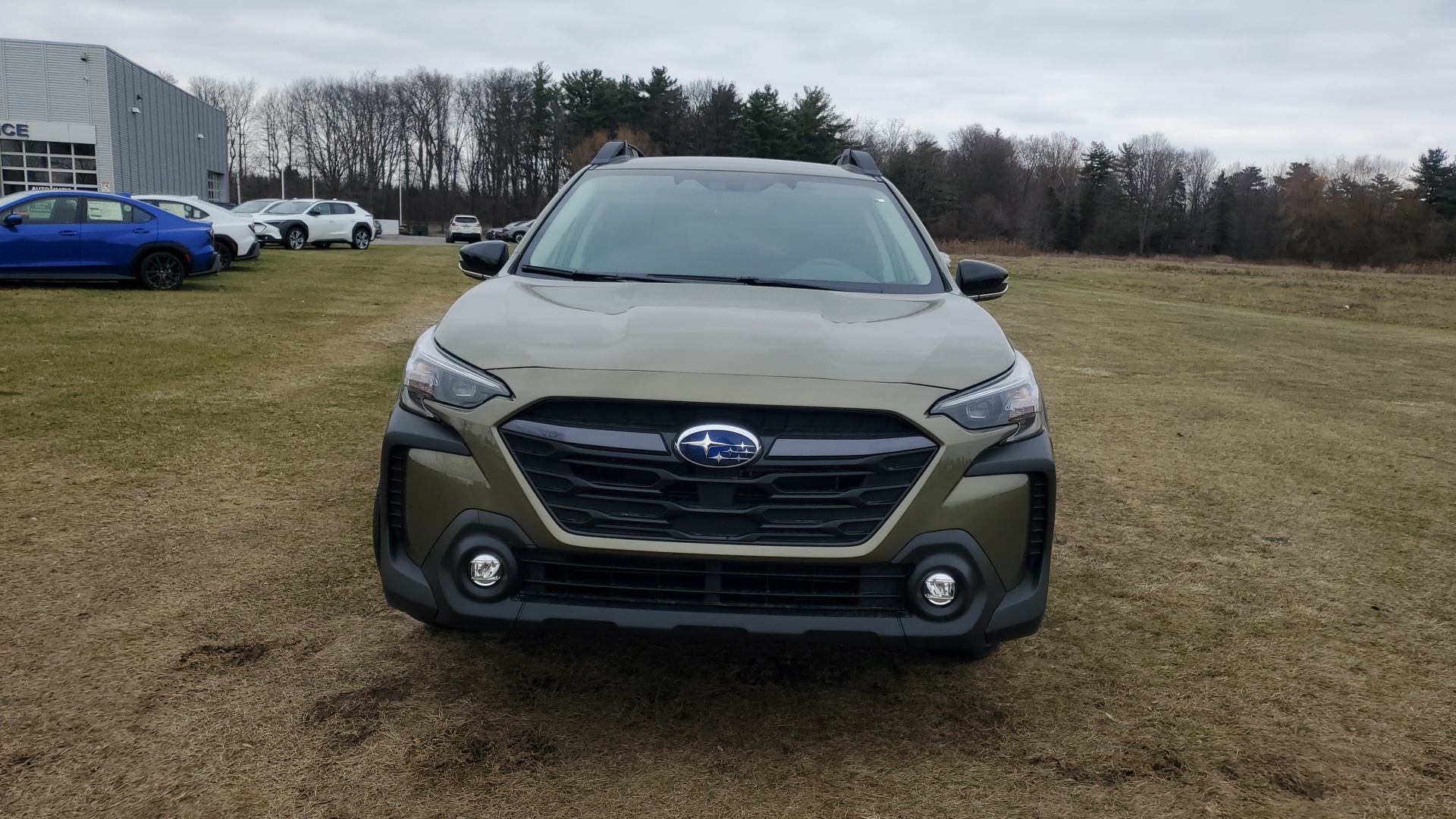 2025 Subaru Outback Premium 2