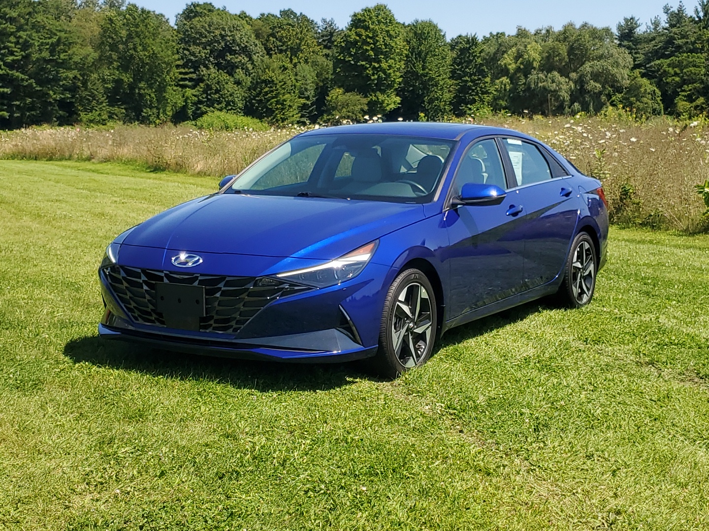 2023 Hyundai Elantra Limited 1