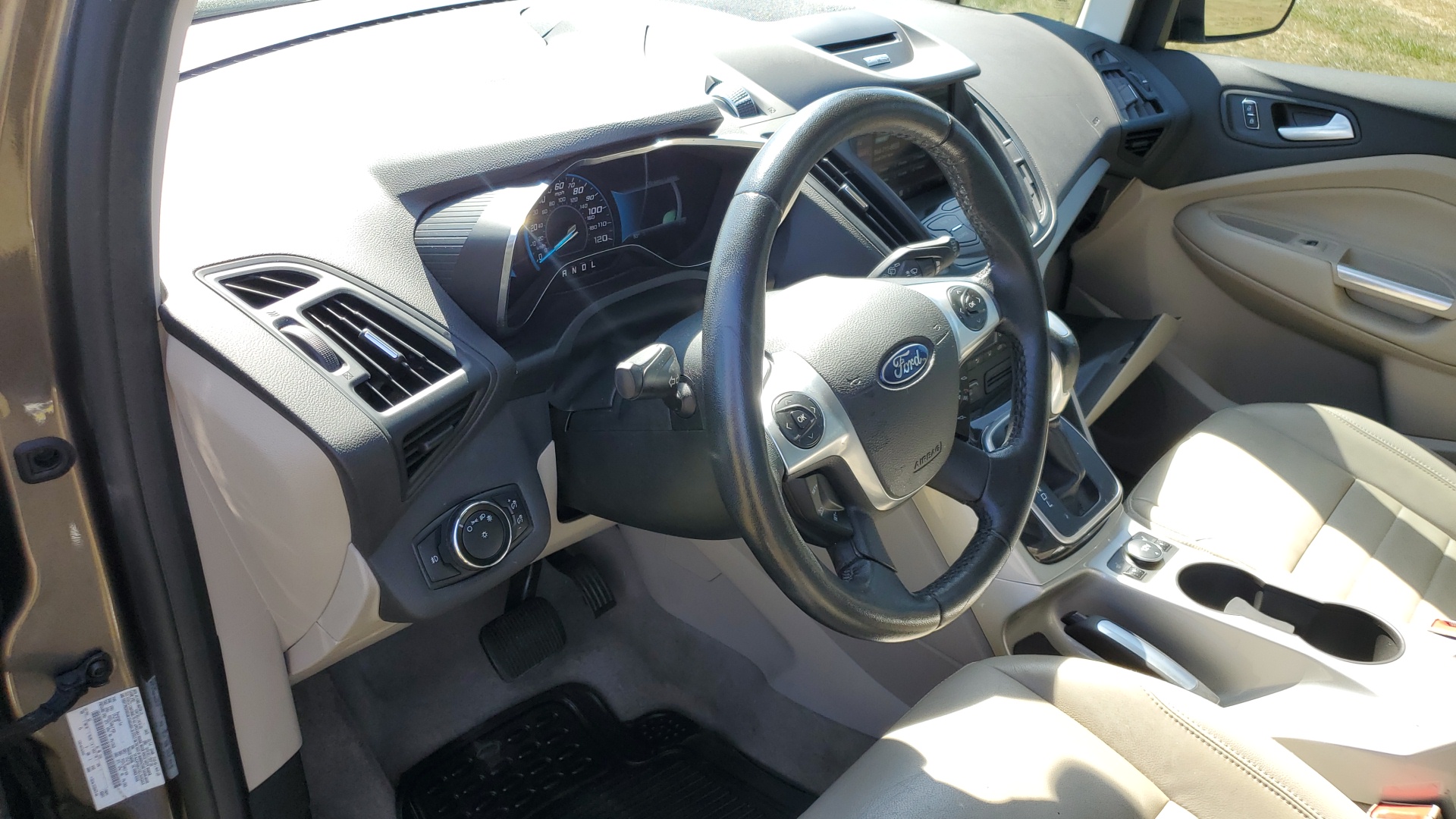 2014 Ford C-Max Hybrid SEL 9