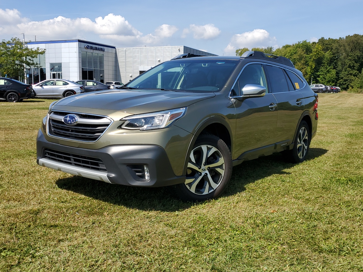 2021 Subaru Outback Touring XT 1