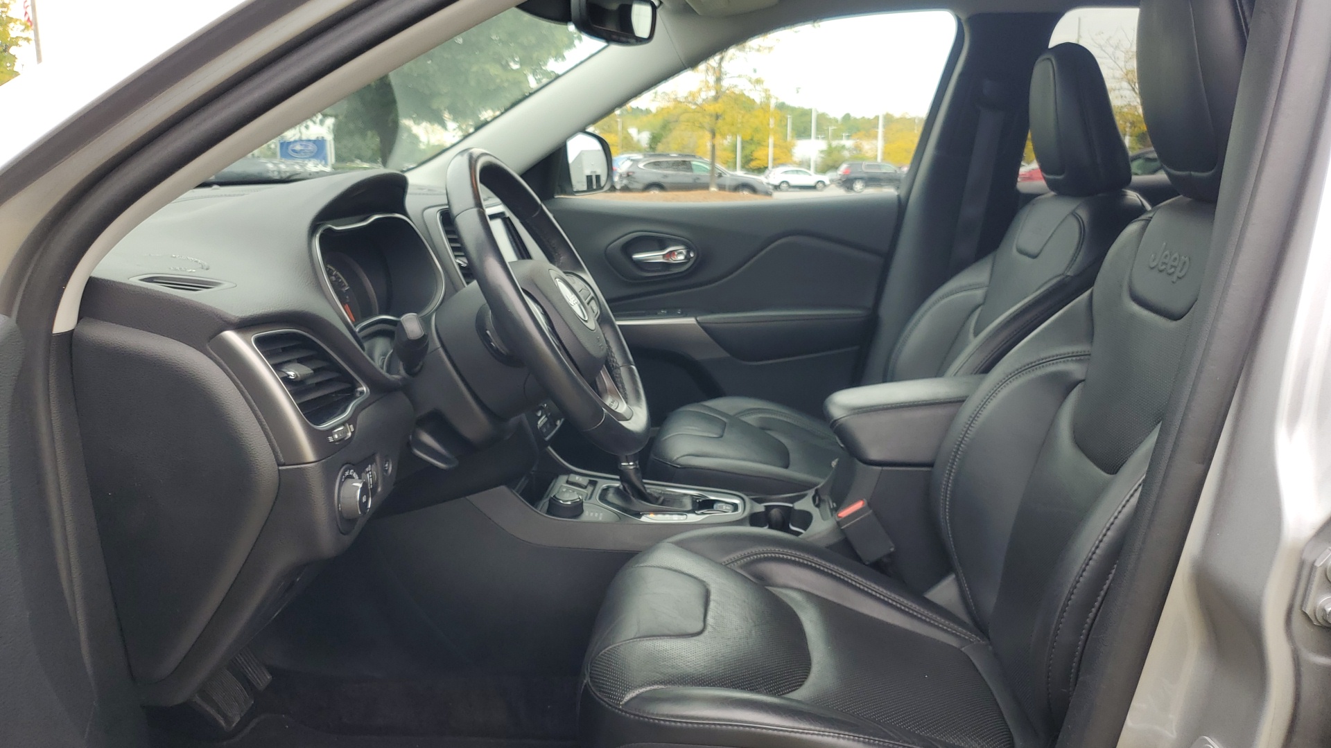 2019 Jeep Cherokee Limited 6