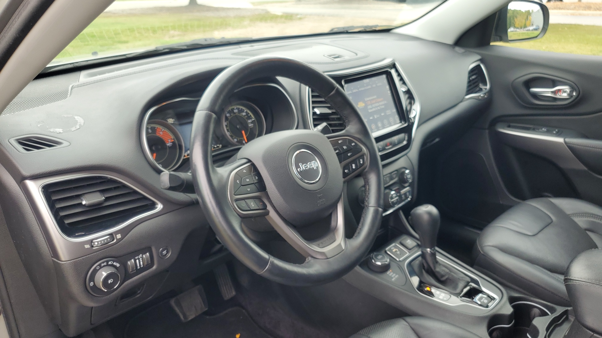 2019 Jeep Cherokee Limited 12