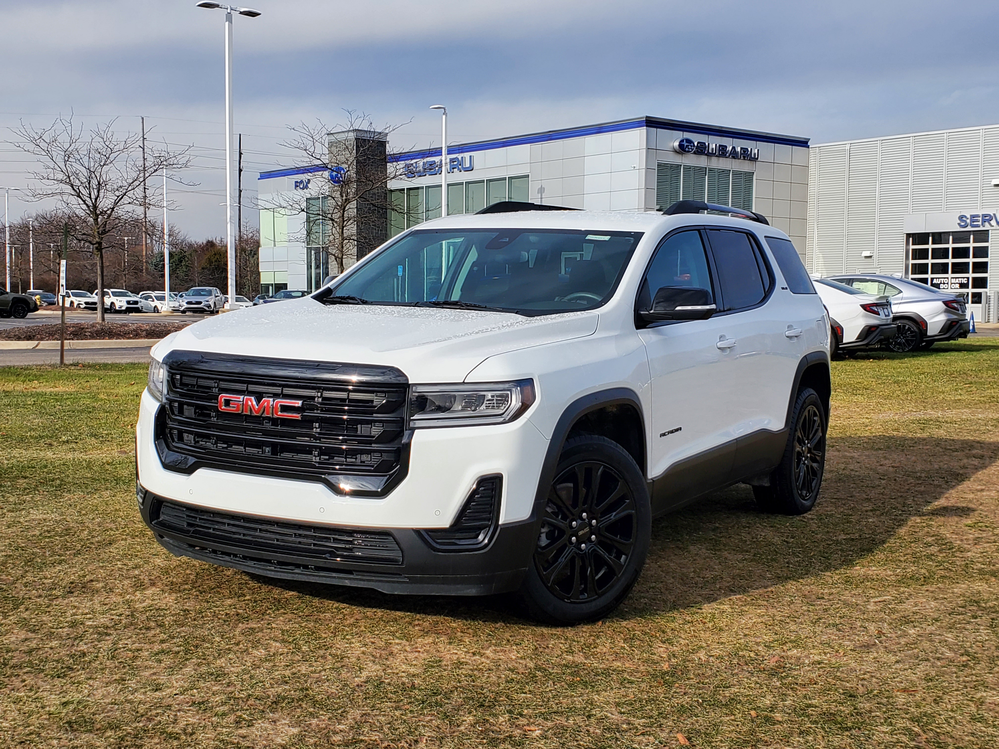 2023 GMC Acadia SLE 31